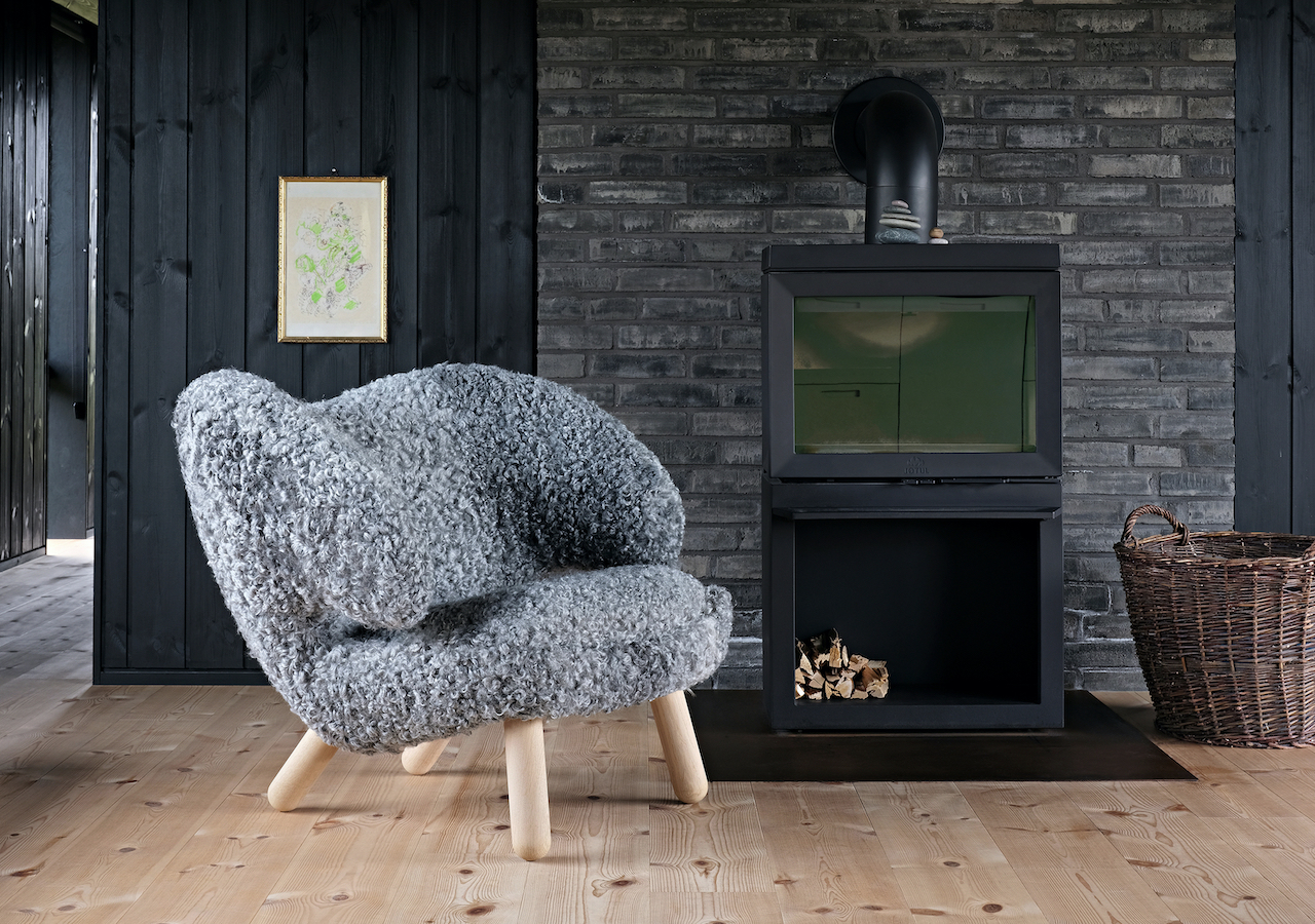 Fireplace chair on sale